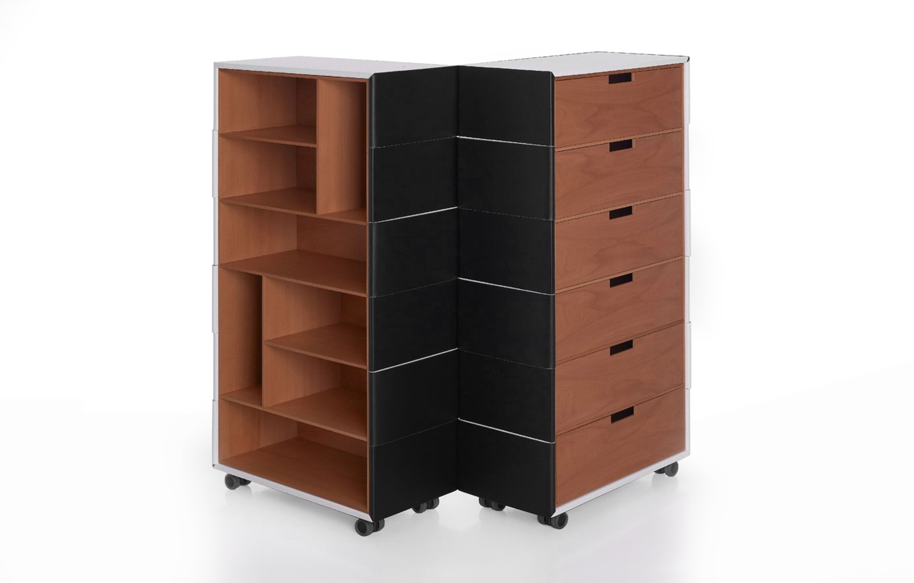 ChamaleonCupboard_byFront_projectimage_1880_2