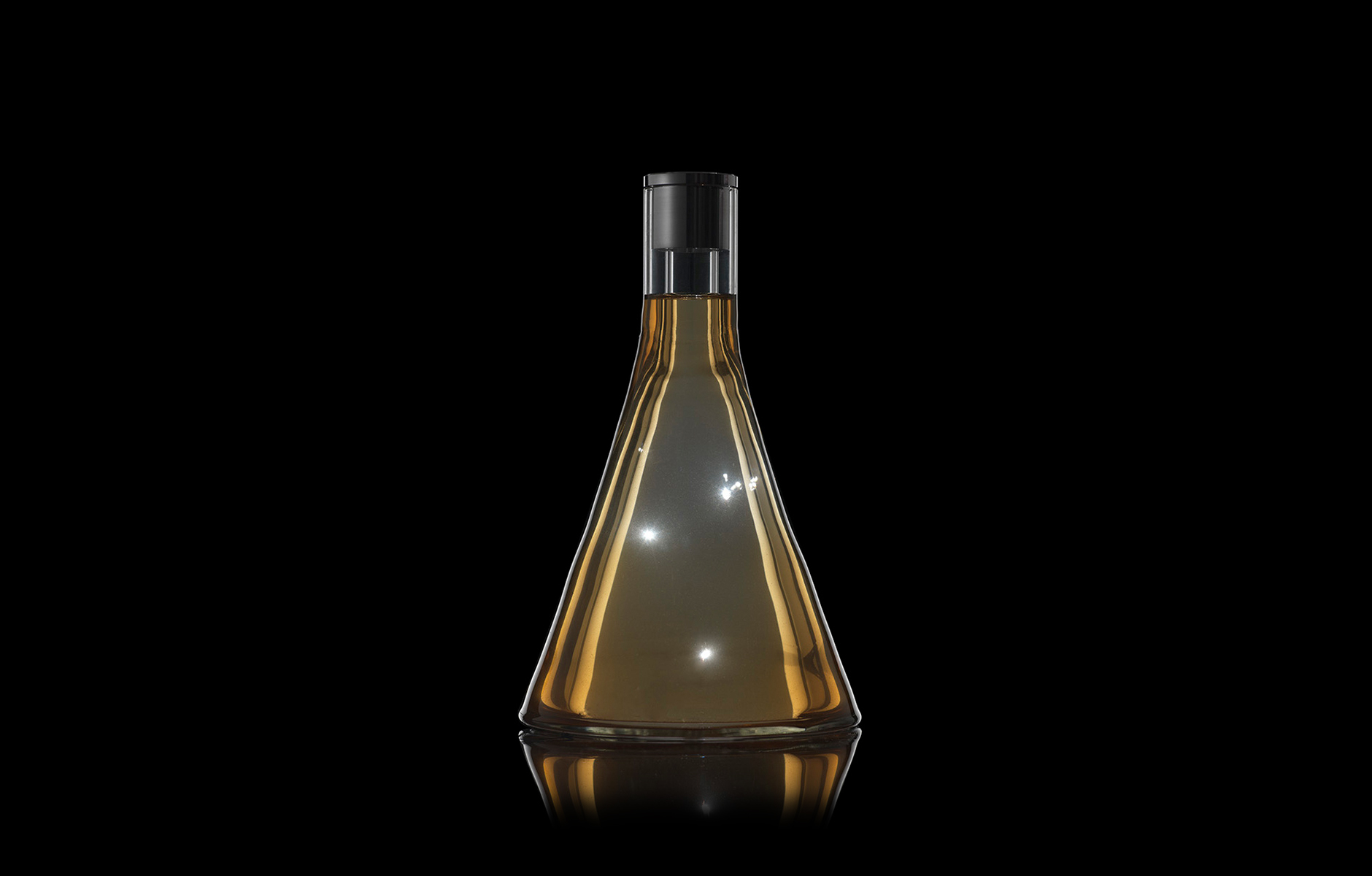 Guyla_byFront_projectdefaultimage_1880