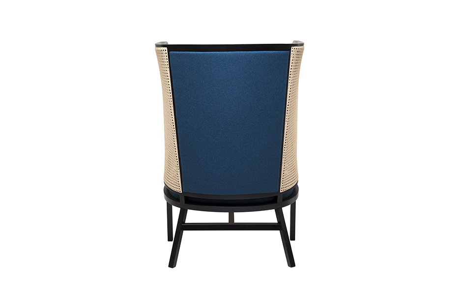 HideOutChair_byFront_projectimage_940_5