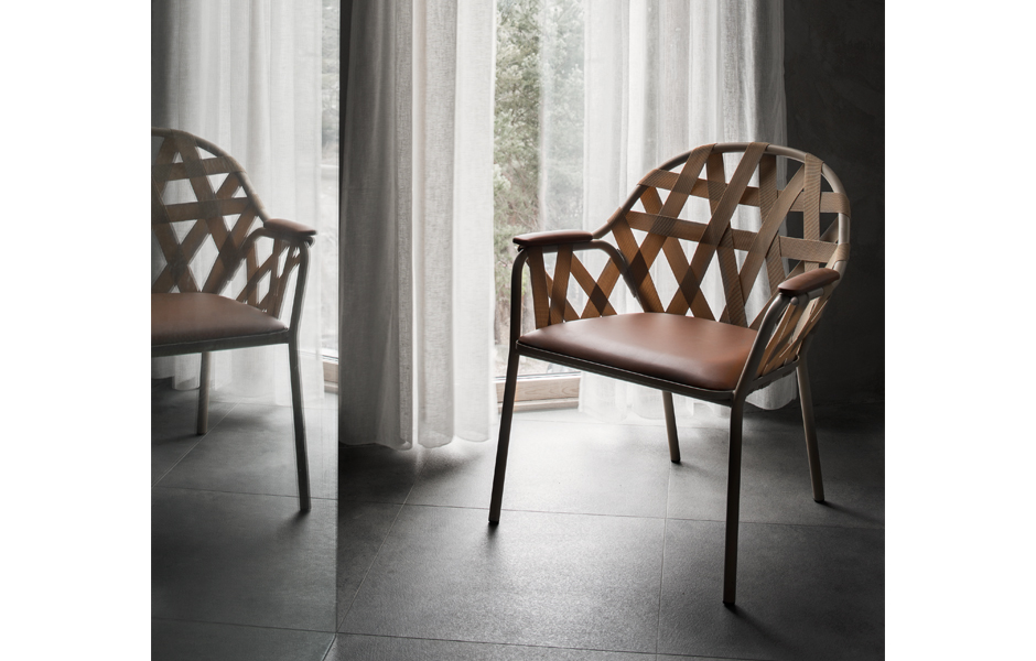 IREchair_FrontforIRE_Projectimage_1_940