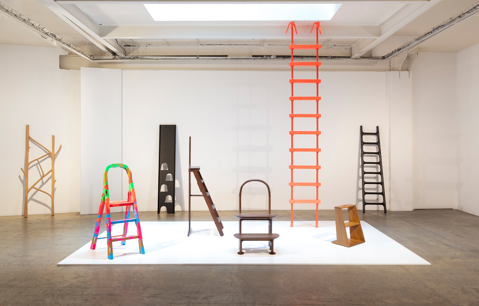 Ladder_FrontForGalerieKreo_ProjectImage_1_940