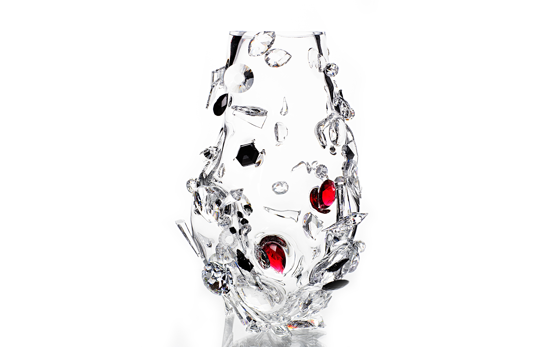 RandomlyCrystallized_byFront_projectimage_1880_5