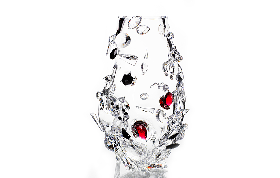 RandomlyCrystallized_byFront_projectimage_940_5