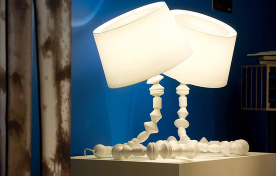 SvarvaTableLamp_byFront_projectimage_940_2